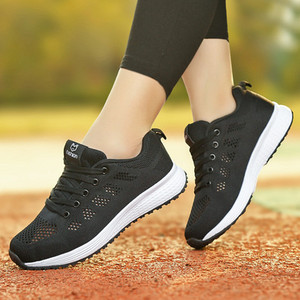 Sieviešu ikdienas elpojošas kedas ar mežģīnēm