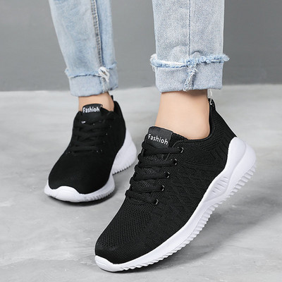 Ikdienas sieviešu kedas ar tīkliem vairāki modeļi, kas piemēroti sportam