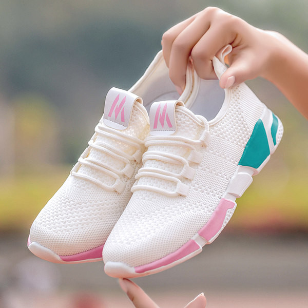 Ikdienas sieviešu kedas ar tīkliem vairāki modeļi, kas piemēroti sportam