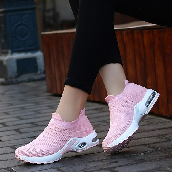 Adidasi moderni de dama din material textil cu camera