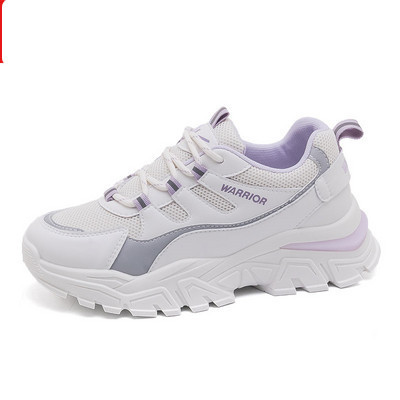 Γυναικεία αθλητικά  παπούτσια με σόλα από καουτσούκ και κορδόνια