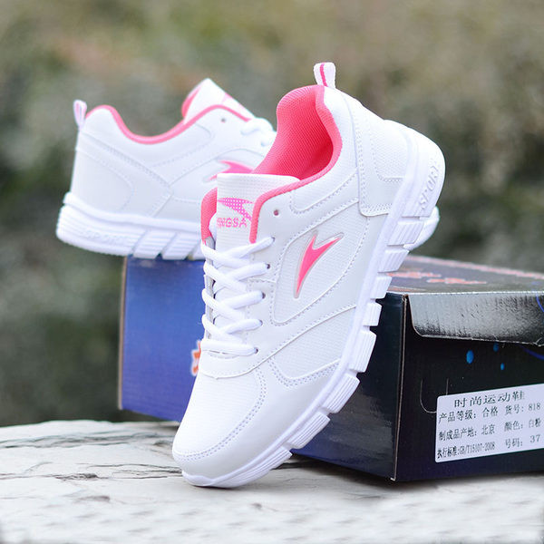 Νέο μοντέλο casual γυναικεία αθλητικά παπούτσια με κορδόνια και επίπεδη σόλα