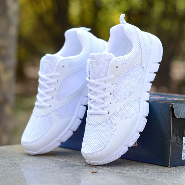 Νέο μοντέλο casual γυναικεία αθλητικά παπούτσια με κορδόνια και επίπεδη σόλα