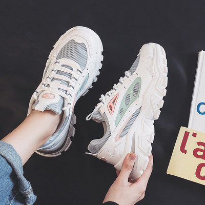 Γυναικεία θλητικά παπούτσια με κορδόνια και τραχιά σόλα σε διαφορετικά χρώματα