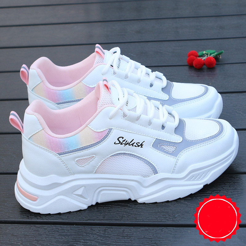 Elpojošas sieviešu kedas ar 4 cm platformu