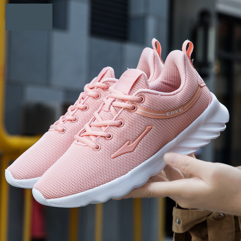 Γυναικεία υφασμάτινα παπούτσια κατάλληλα για καθημερινές και αθλητικές δραστηριότητες