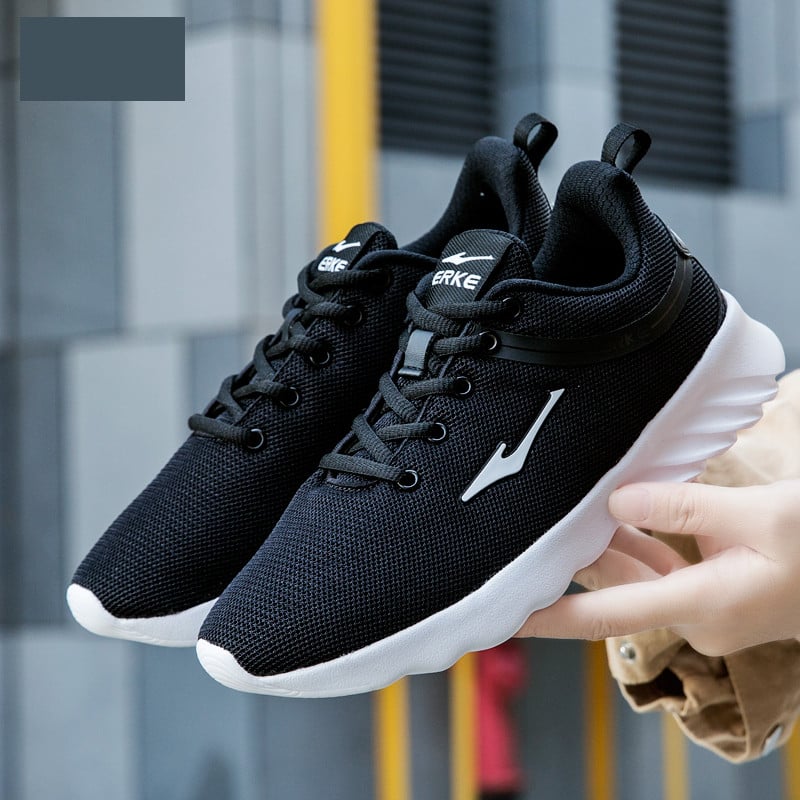 Γυναικεία υφασμάτινα παπούτσια κατάλληλα για καθημερινές και αθλητικές δραστηριότητες