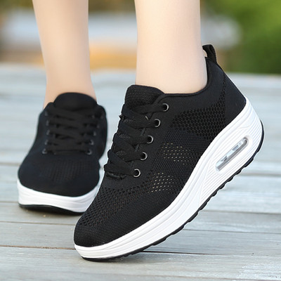 Naiste platvormtossud mitmes värvitoonis