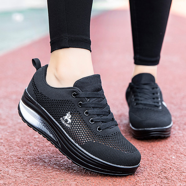 Naiste platvormtossud mitmes värvitoonis