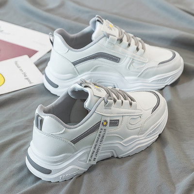 Νέο μοντέλο γυναικεία αθλητικά παπούτσια με κέντημα