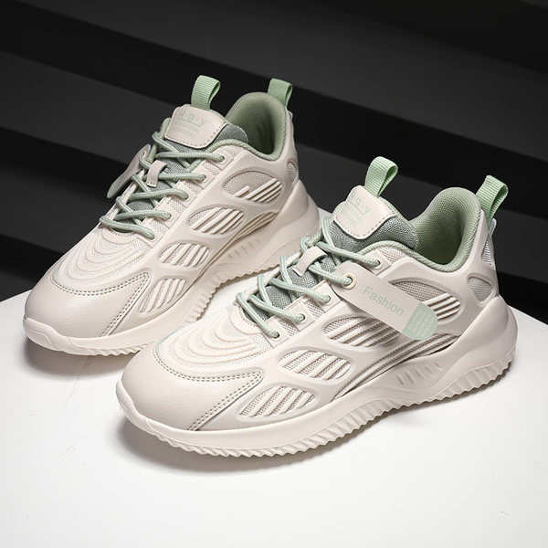 Γυναικεία μοντέρνα αθλητικά παπούτσια με κορδόνια και επίπεδη σόλα