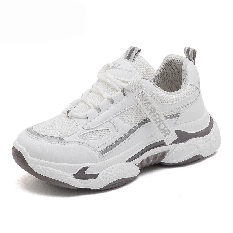 Σύγχρονα γυναικεία αθλητικά παπούτσια για τρέξιμο με κορδόνια και επιγραφή