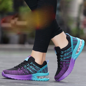 Αθλητικά γυναικεία αναπνεύσιμα παπούτσια με κορδόνια σε διάφορα μοντέλα