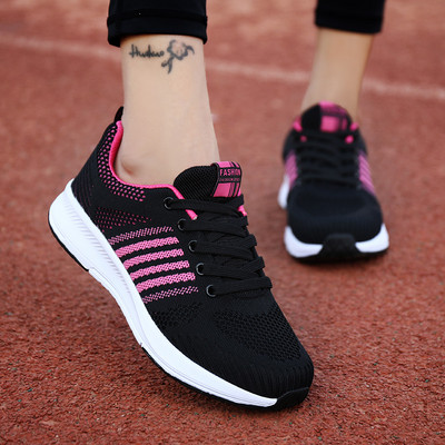 Αθλητικά γυναικεία αναπνεύσιμα παπούτσια με κορδόνια σε διάφορα μοντέλα