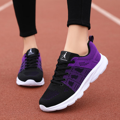 Αθλητικά γυναικεία αναπνεύσιμα παπούτσια με κορδόνια σε διάφορα μοντέλα