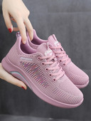 Αθλητικά και casual παπούτσια με κορδόνια και κεντήματα