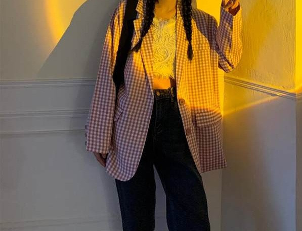 Jachetă lungă în carouri, elegantă, cu nasturi