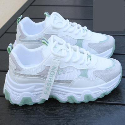 Adidași de damă cu șireturi și inscripție