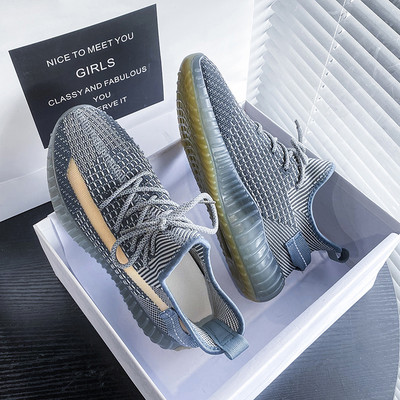 Γυναικεία αθλητικά παπούτσια από αναπνεύσιμο ύφασμα με κορδόνια