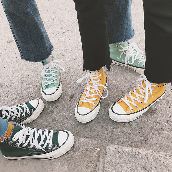 Audekla ikdienas kedas ar mežģīnēm un plakanu zoli