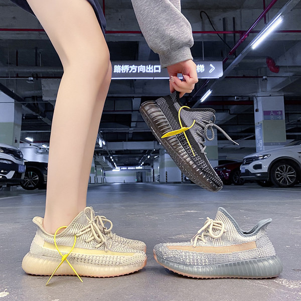 Jauns sieviešu elpojošo kedu modelis ar šņorēm vairākās krāsās