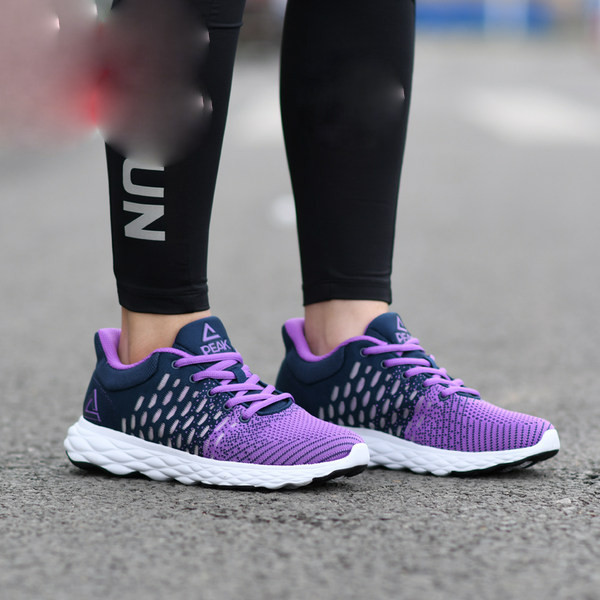 Model nou de adidași de damă din material respirabil cu șireturi