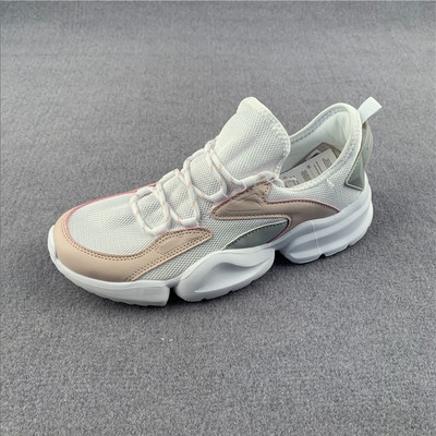 Adidasi de dama cu talpa aspra