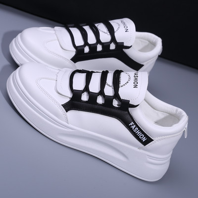 Γυναικεία άθλητικά παπούτσια με επίπεδη σόλα και κορδόνια