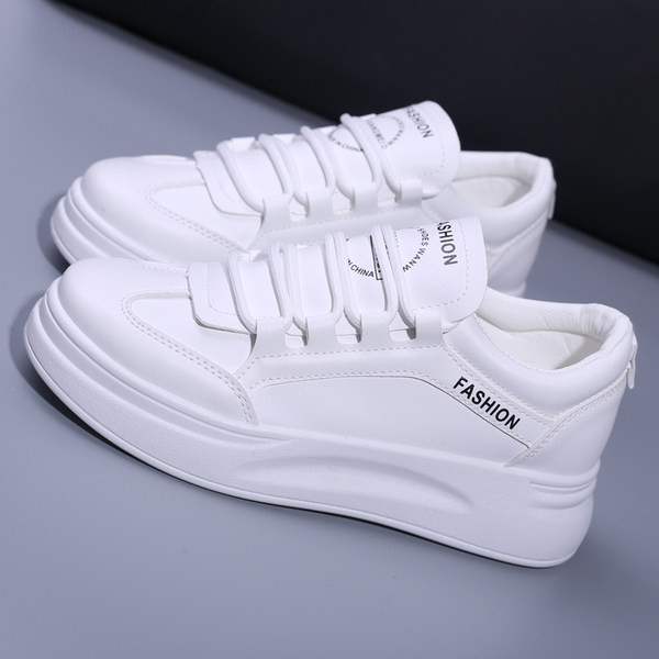 Γυναικεία άθλητικά παπούτσια με επίπεδη σόλα και κορδόνια