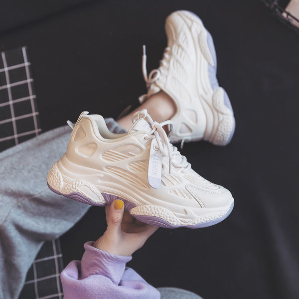 Νέο μοντέλο γυναικεία αθλητικά παπούτσια με κορδόνια και τραχιά σόλα σε διάφορα χρώματα