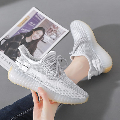 Sieviešu čības ar šņorēm