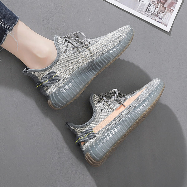 Sieviešu čības ar šņorēm