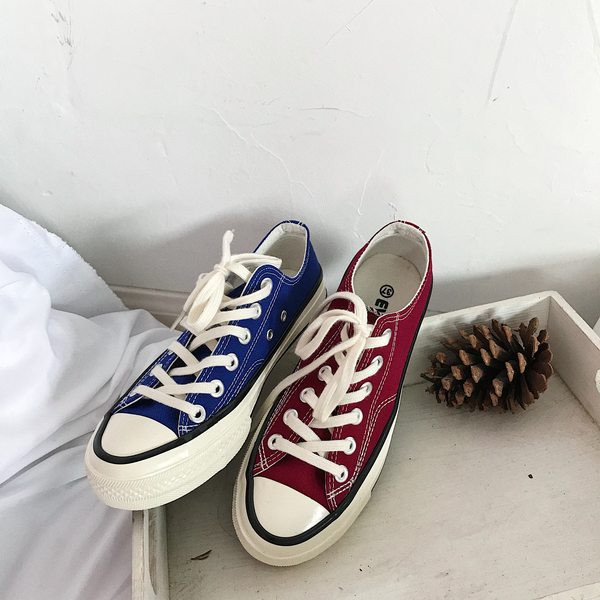 Γυναικεία πάνινα παπούτσια με κορδόνια και επίπεδη σόλα - πολλά χρώματα