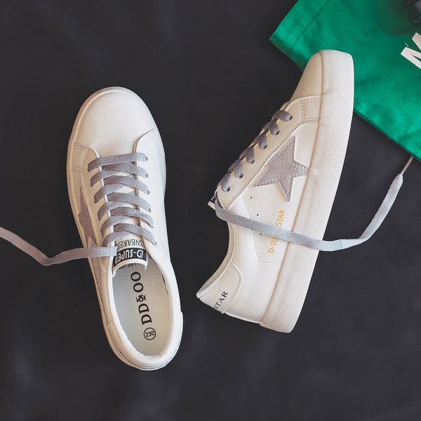 Sieviešu kedas ar aplikāciju un saitēm četrās krāsās