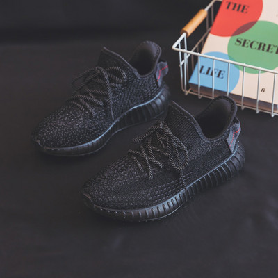 Νέο μοντέλο γυναικεία υφασμάτινα παπύτσια  με κορδόνια και επίπεδη σόλα