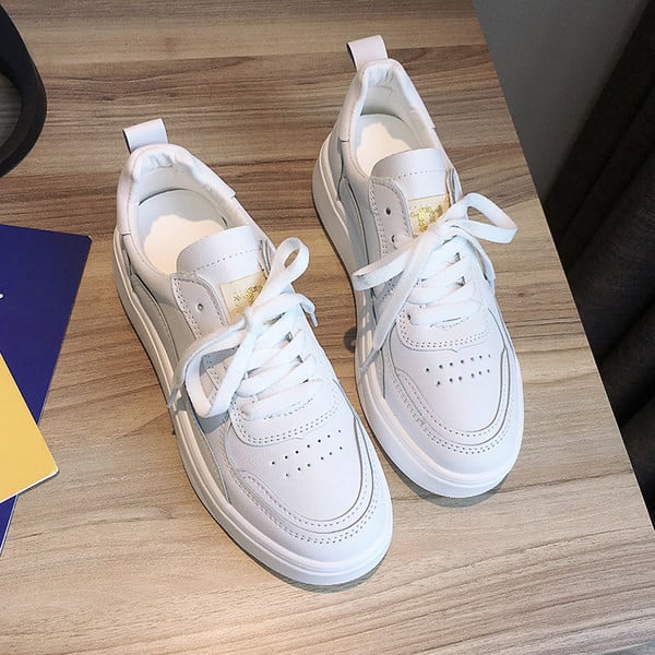 Sieviešu pavasara apavi no elpojošas eko ādas