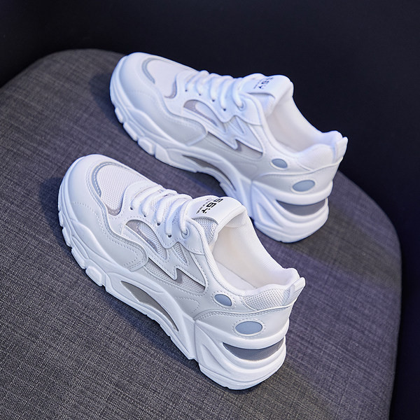 Casual αθλητικά παπούτσια για γυναίκες από οικολογικό δέρμα και υφάσματα με τραχιά σόλα