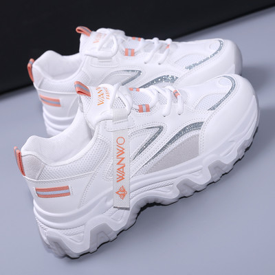 Γυναικεία αθλητικά παπούτσια με πλατφόρμα 4 cm - αναπνεύσιμα