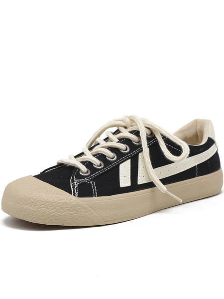 Γυναικεία αθλητικά παπούτσια με επίπεδη σόλα και κορδόνια