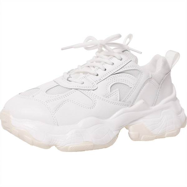 Γυναικεία αθλητικά παπούτσια  με τραχιά σόλα και κορδόνια