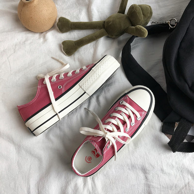 Casual αθλητικά παπούτσια με επίπεδη σόλα