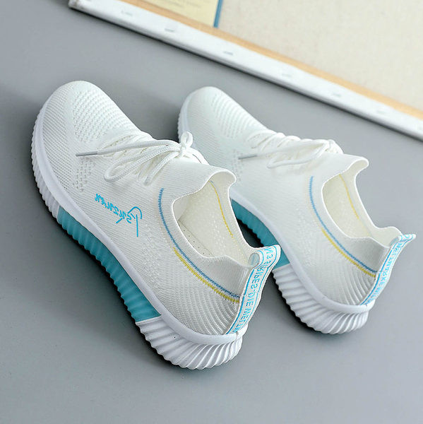 Καλοκαιρινά πάνινα παπούτσια με κορδόνια για γυναίκες