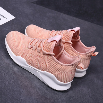 Sieviešu kedas no tekstila ar plakanu zoli - divi modeļi