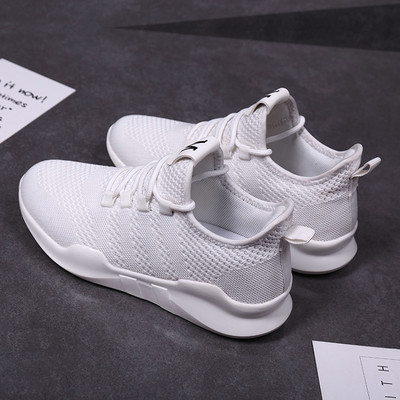 Sieviešu kedas no tekstila ar plakanu zoli - divi modeļi