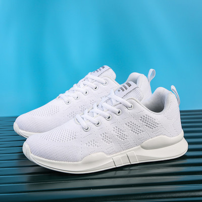 Sieviešu kedas no tekstila ar plakanu zoli - divi modeļi