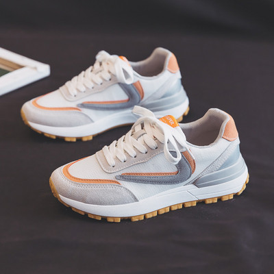 Γυναικεία μοντέρνα αθλητικά παπούτσια με κορδόνια κατάλληλα για το καλοκαίρι