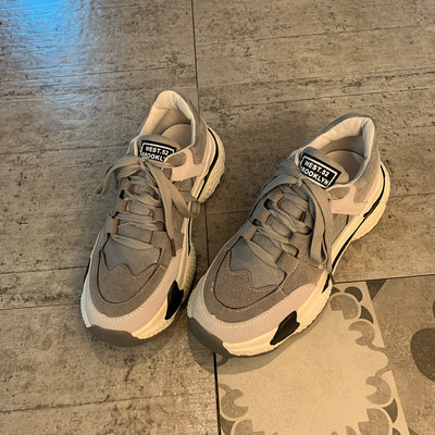 Sportiskas ikdienas sieviešu kedas no eko zamšādas ar mežģīnēm