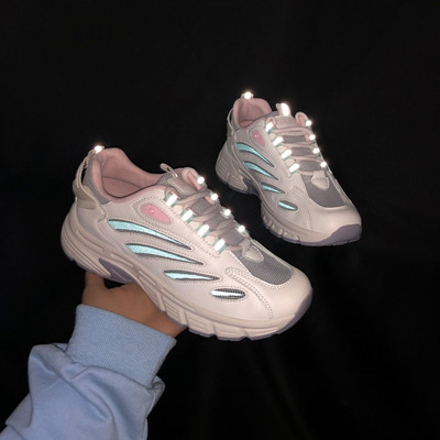 Γυναικεία αθλητικά παπούτσια σε τρία χρώματα με κορδόνια