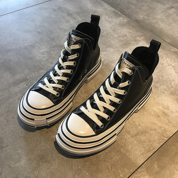 Γυναικεία αθλητικά παπούτσια με παχιά σόλα από οικολογικό δέρμα