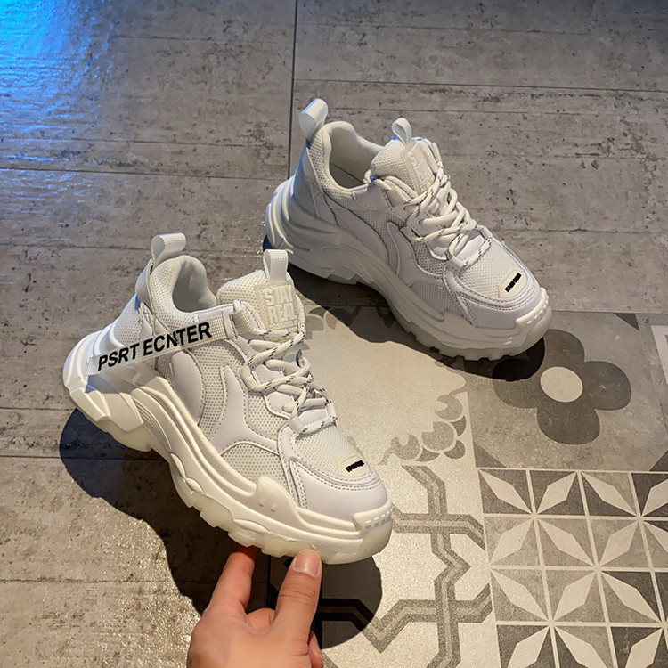 Jauns sieviešu augsto kedu modelis ar raupju zoli